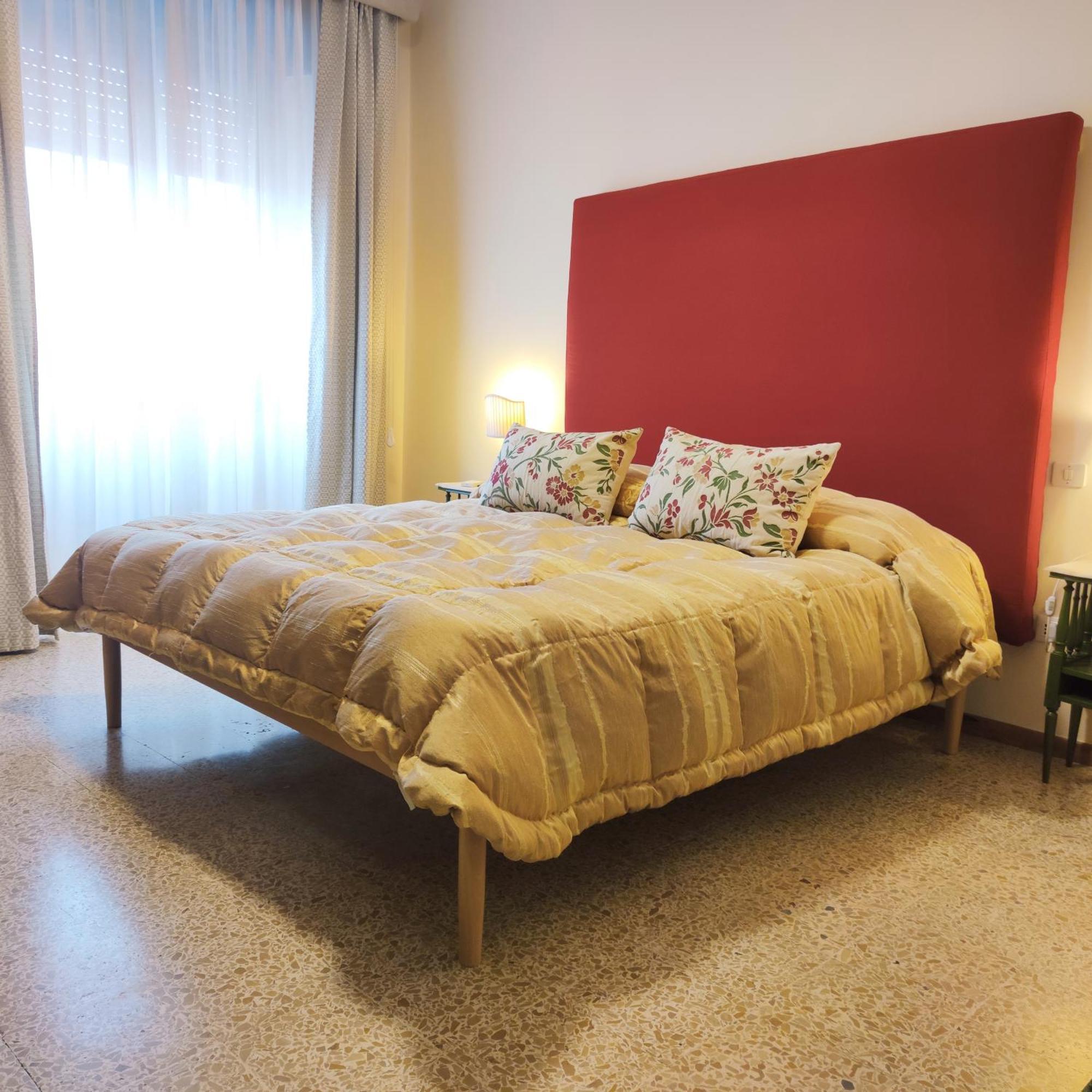 Mama Babylon Guest house *
